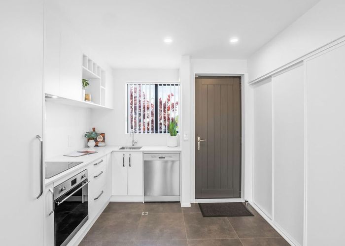  at 2/129 Sherborne Street, St Albans, Christchurch