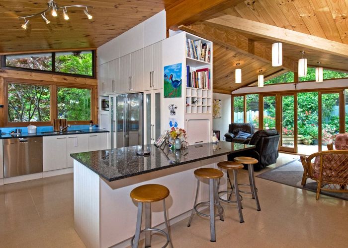  at Bucklands Beach, Manukau City, Auckland