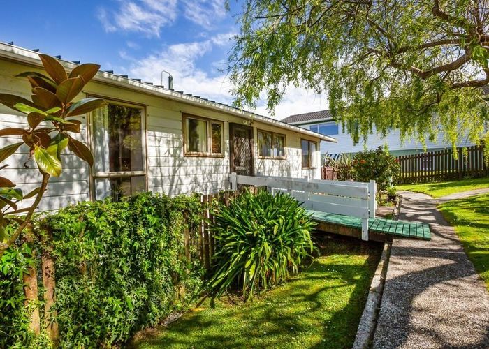  at 7 Tweed Road, Papakowhai, Porirua, Wellington