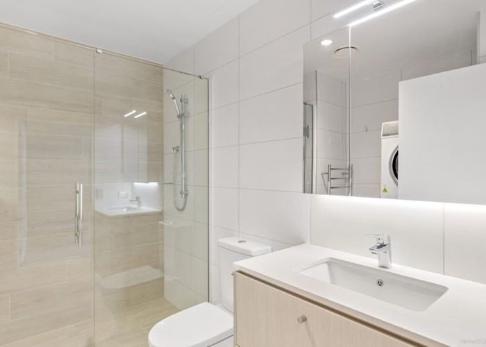  at 110/4 Bute Road, Browns Bay, Auckland