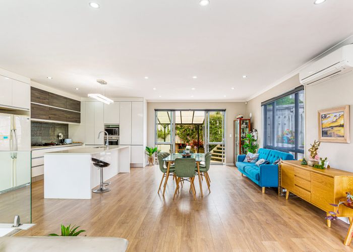  at 9 Korihi Drive, Swanson, Auckland