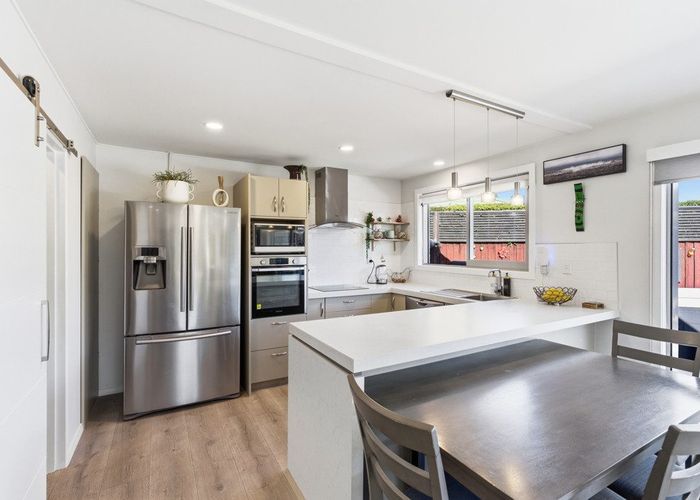  at 2/77 Frankleigh Street, Somerfield, Christchurch City, Canterbury