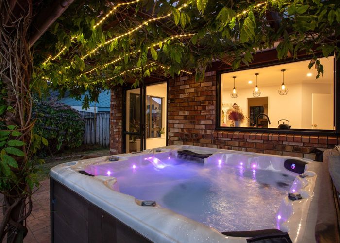  at 6 Runanga Grove, Waikanae, Waikanae