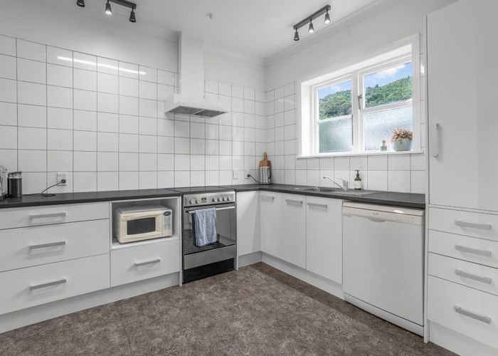  at 195A Whites Line East, Waiwhetu, Lower Hutt