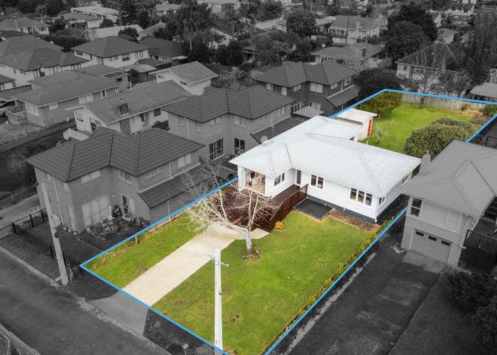  at 45 Lynwood Road, New Lynn, Auckland