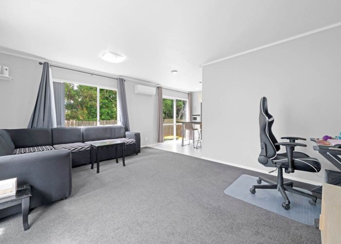  at 1/36 Edwards Avenue, Henderson, Waitakere City, Auckland