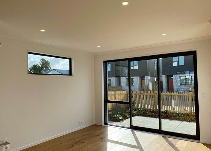  at 6 Manahi Lane, Panmure, Auckland City, Auckland