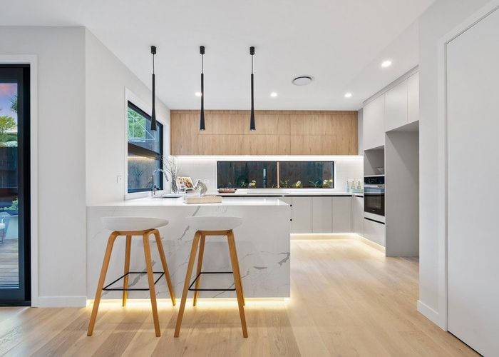  at 42E Gordon Avenue, Milford, North Shore City, Auckland