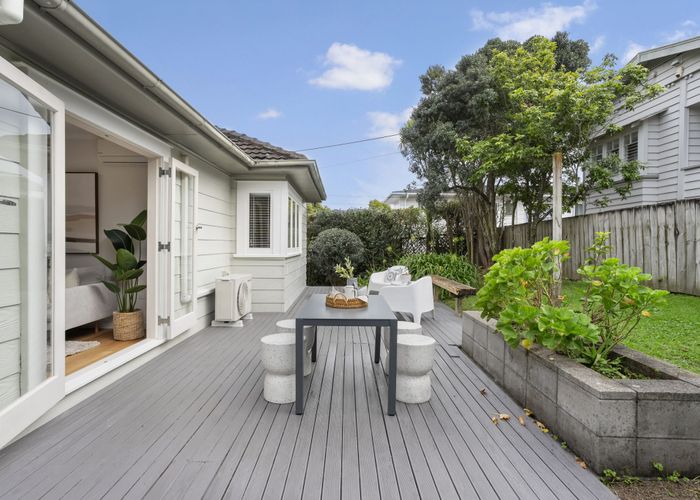  at 1/12 Craigbank Avenue, New Lynn, Waitakere City, Auckland
