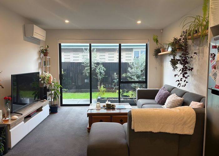  at 2/45 Amyes Road, Hornby, Christchurch City, Canterbury