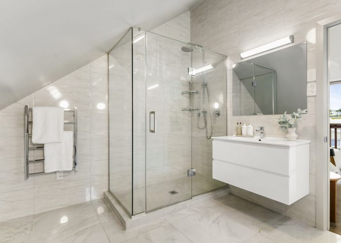  at 2/49 Mozeley Avenue, Devonport, North Shore City, Auckland