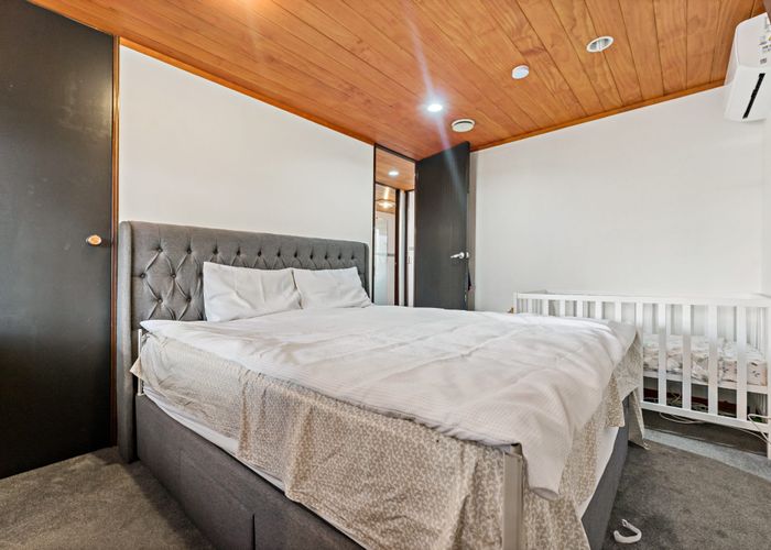  at 19 Posa Avenue, Henderson, Waitakere City, Auckland