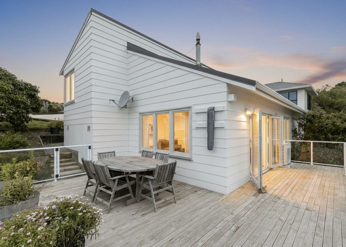  at 5 Trinidad Crescent, Grenada Village, Wellington, Wellington