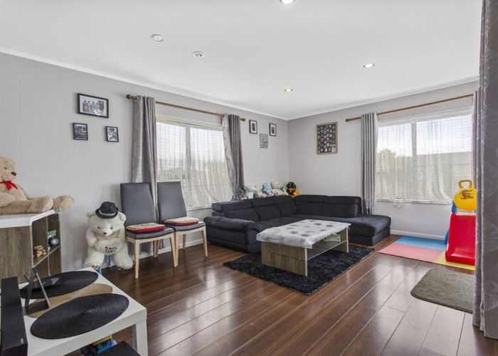  at 18 Belinda Avenue, Flat Bush, Auckland