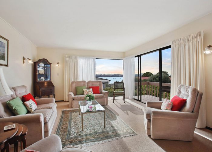  at 5 Essington Place, Half Moon Bay, Manukau City, Auckland