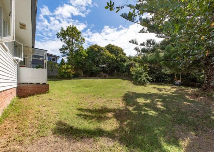  at 35 Stottholm Road, Titirangi, Auckland