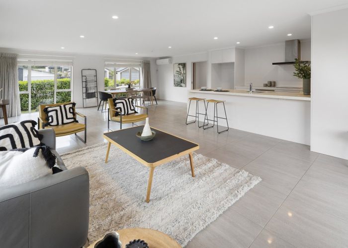  at 32 Hart Road, Richmond