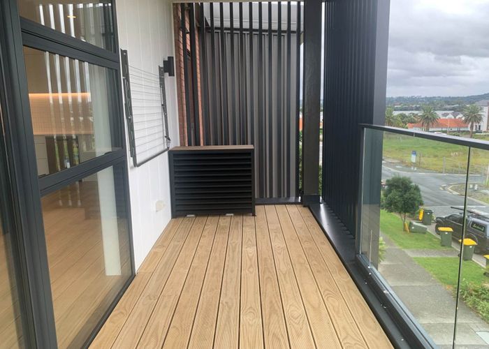  at 5/2 Sioux Road, Hobsonville, Waitakere City, Auckland