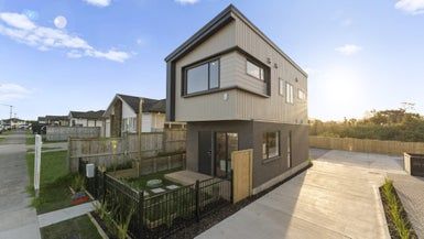  at 1/10 Silver Creek Road, Weymouth, Auckland