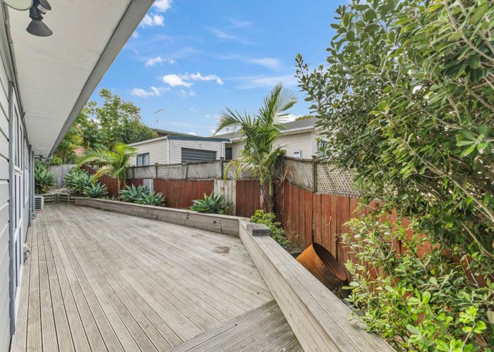  at 12a Phoenix Place, Papatoetoe, Manukau City, Auckland