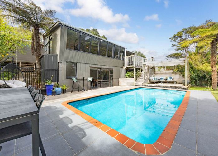  at 97 Daffodil Street, Titirangi, Waitakere City, Auckland