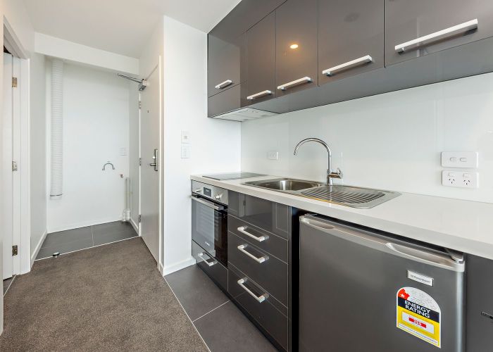  at 601B/8 Lakewood Court, Manukau, Manukau City, Auckland