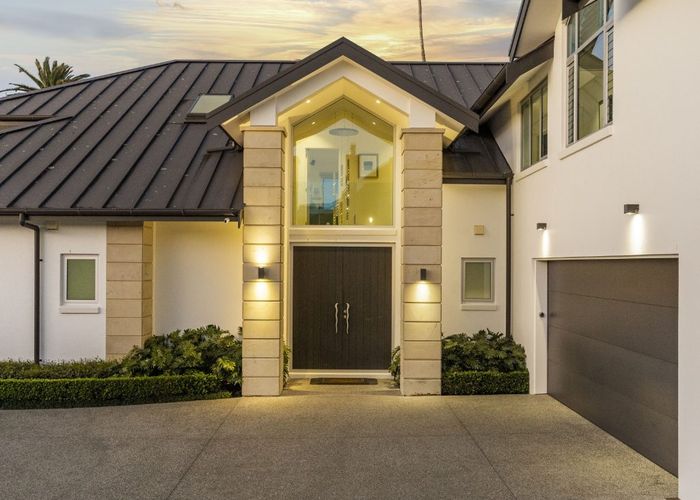  at 40 Oceania Place, Mellons Bay, Auckland