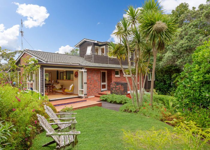  at 810 South Titirangi Road, Titirangi, Auckland