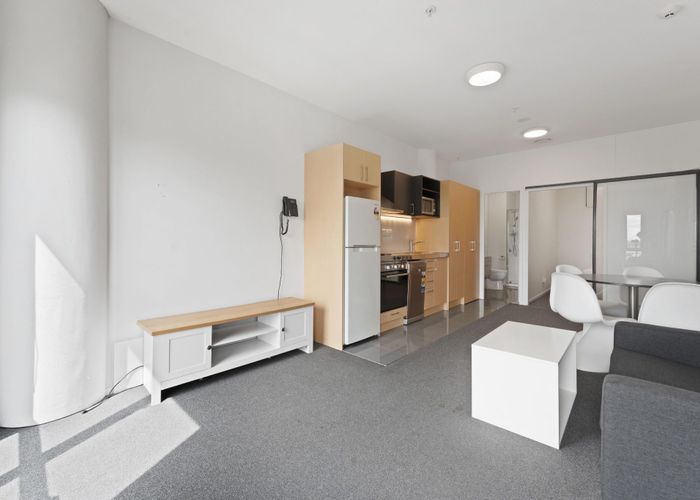  at 604/17 Putney Way, Manukau, Manukau City, Auckland