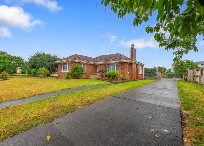  at 5 Fraser Road, Papatoetoe, Auckland