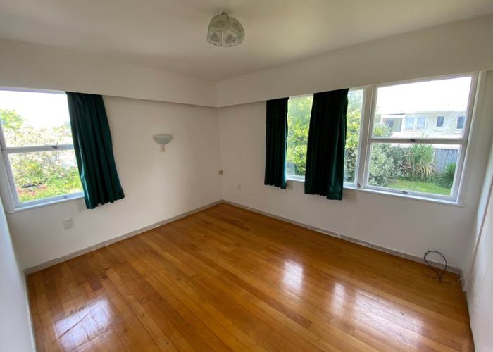  at 1/11 The Rosebowl, Sunnyhills, Manukau City, Auckland