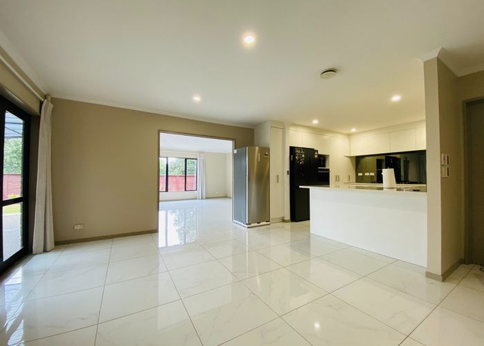  at 42 Accent Drive, Flat Bush, Manukau City, Auckland