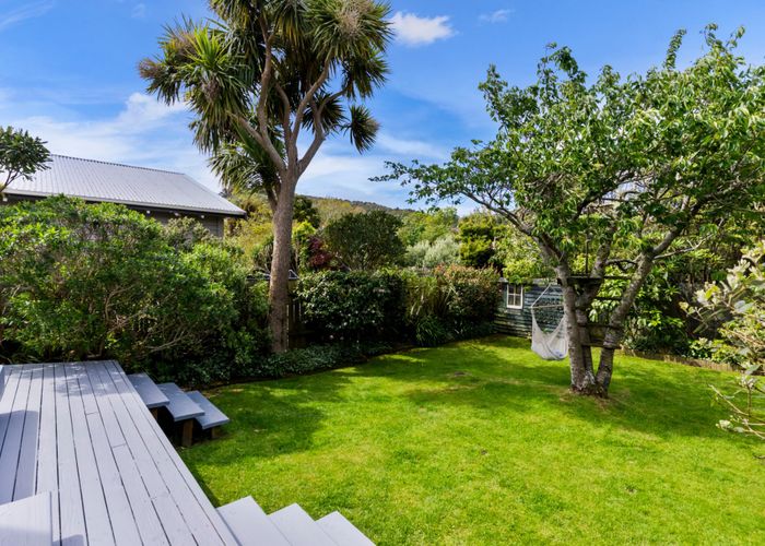  at 18 Raine Street, Karori, Wellington, Wellington