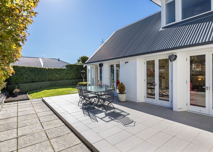  at 84 Passmore Crescent, Maori Hill, Dunedin