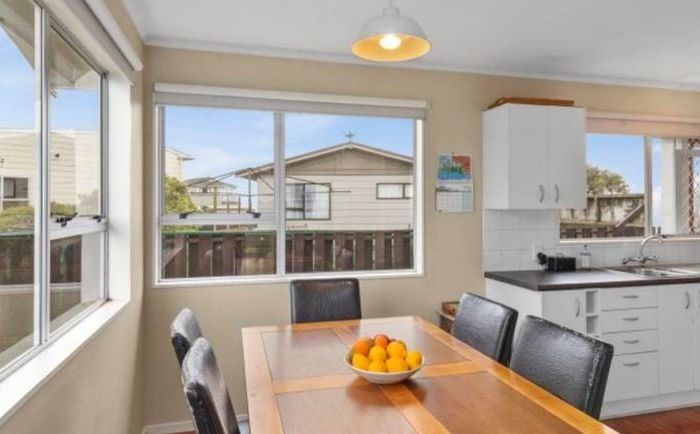  at 6 Owaka Close, Kelson, Lower Hutt, Wellington