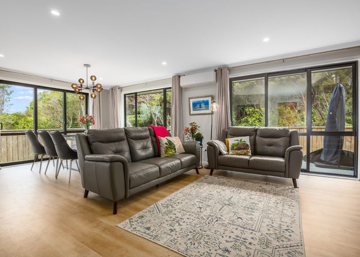  at 13 Cosgrove Rise, Riverstone Terraces, Upper Hutt