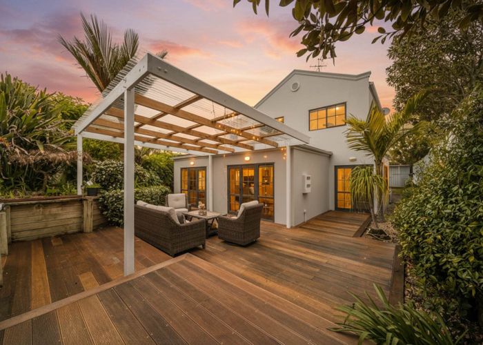  at 67 Marina View Drive, West Harbour, Waitakere City, Auckland