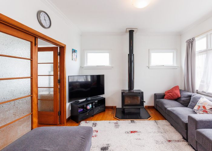  at 77 Hillcrest Drive, Kelvin Grove, Palmerston North