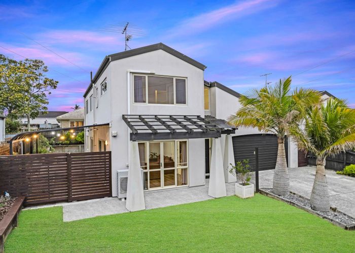  at 8 McKittrick Avenue, Flat Bush, Manukau City, Auckland