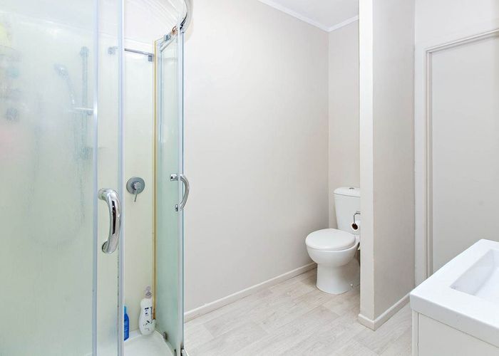  at 6/146 Saint Johns Road, Saint Johns, Auckland