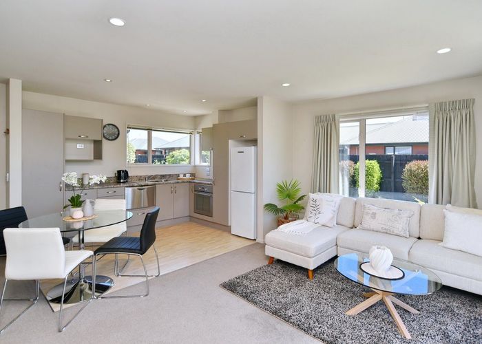  at 1/16 Third Street, Belfast, Christchurch City, Canterbury