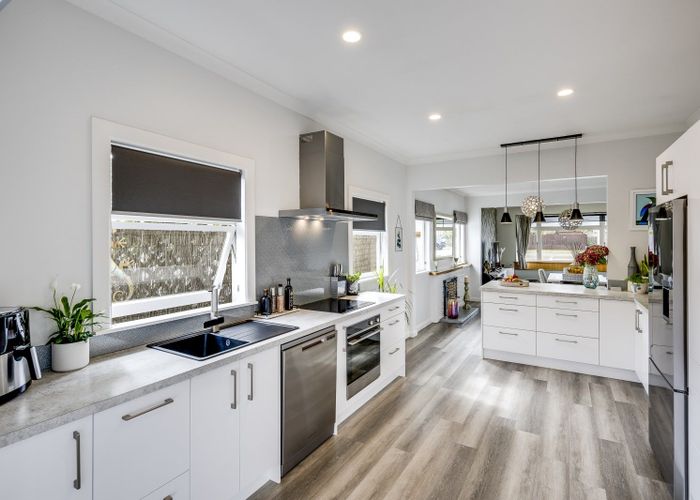  at 27 Te Awa Avenue, Te Awa, Napier