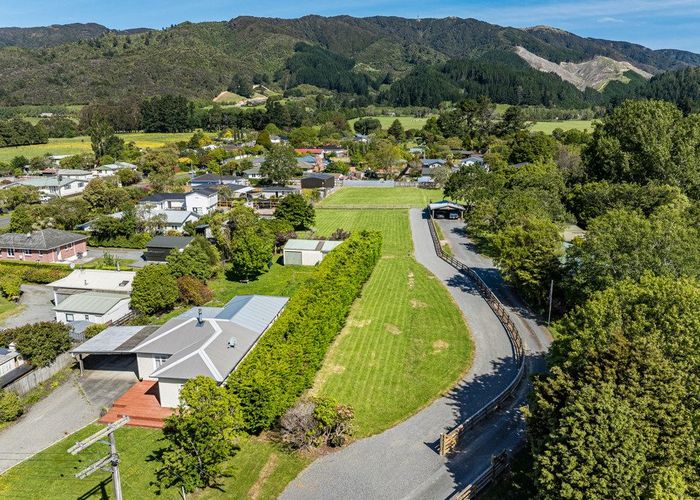  at 2D Maclaren Street, Maymorn, Upper Hutt, Wellington