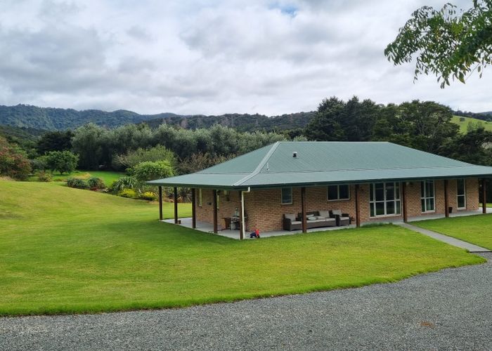  at 402D King Road, Kaiwaka