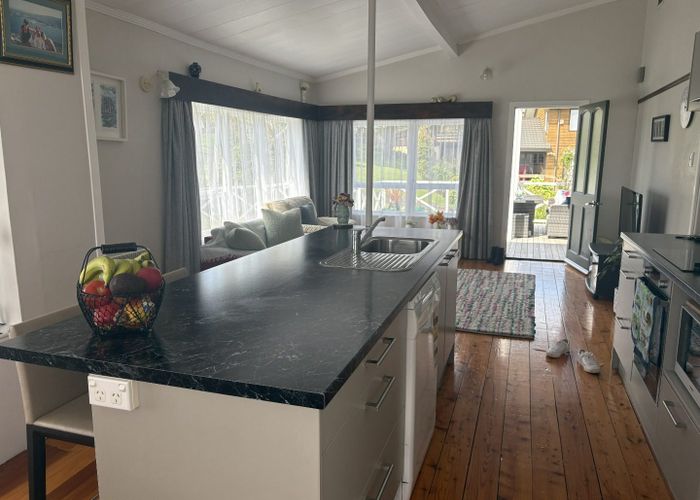  at 11 Firth Road, Browns Bay, North Shore City, Auckland