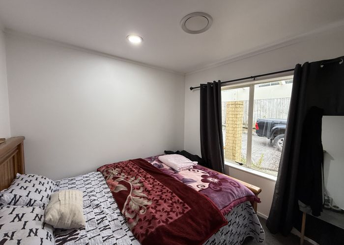  at 2/7 Zurich Place, Weymouth, Manukau City, Auckland