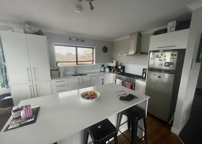 at 32 Coronation Road, Hillcrest, North Shore City, Auckland