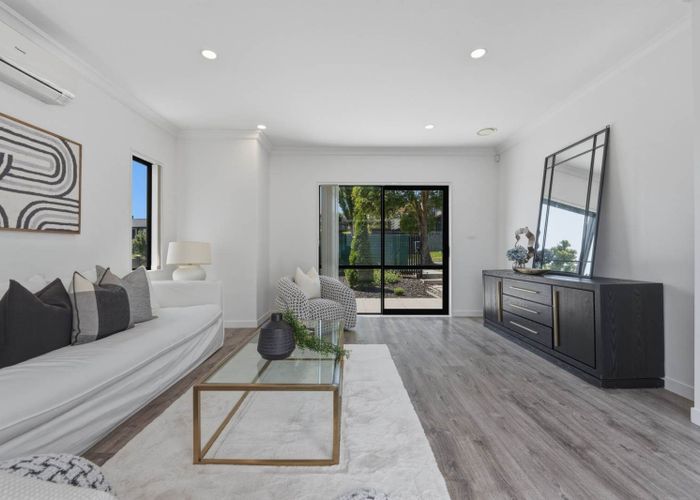  at 18 Newport Place, Forrest Hill, Auckland