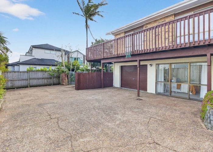  at 52 Jandell Crescent, Bucklands Beach, Manukau City, Auckland