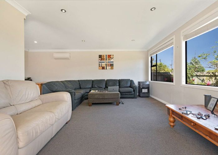  at 32 Willow Avenue, Hannahs Bay, Rotorua, Bay Of Plenty